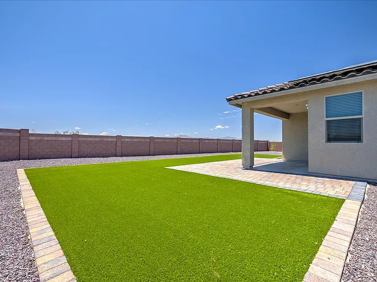 11328 S Weismann Dr — Photo 32