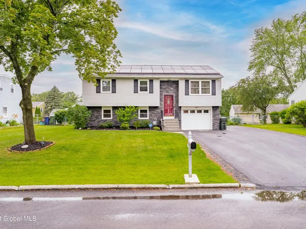 18 Tanguay Drive, Cohoes, NY 12047