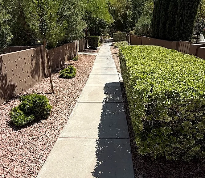 10024 Via Toro Ave — Photo 9