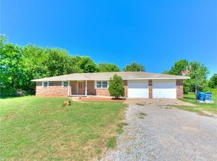 403 S Cemetery Rd, Tuttle, OK 73089