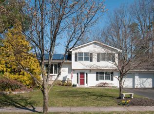3 Redwood Dr, Toms River, NJ 08753