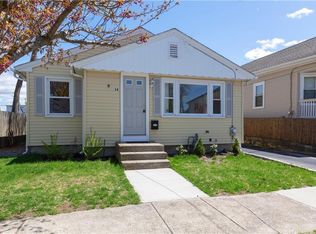 14 Iona St, Providence, RI 02908