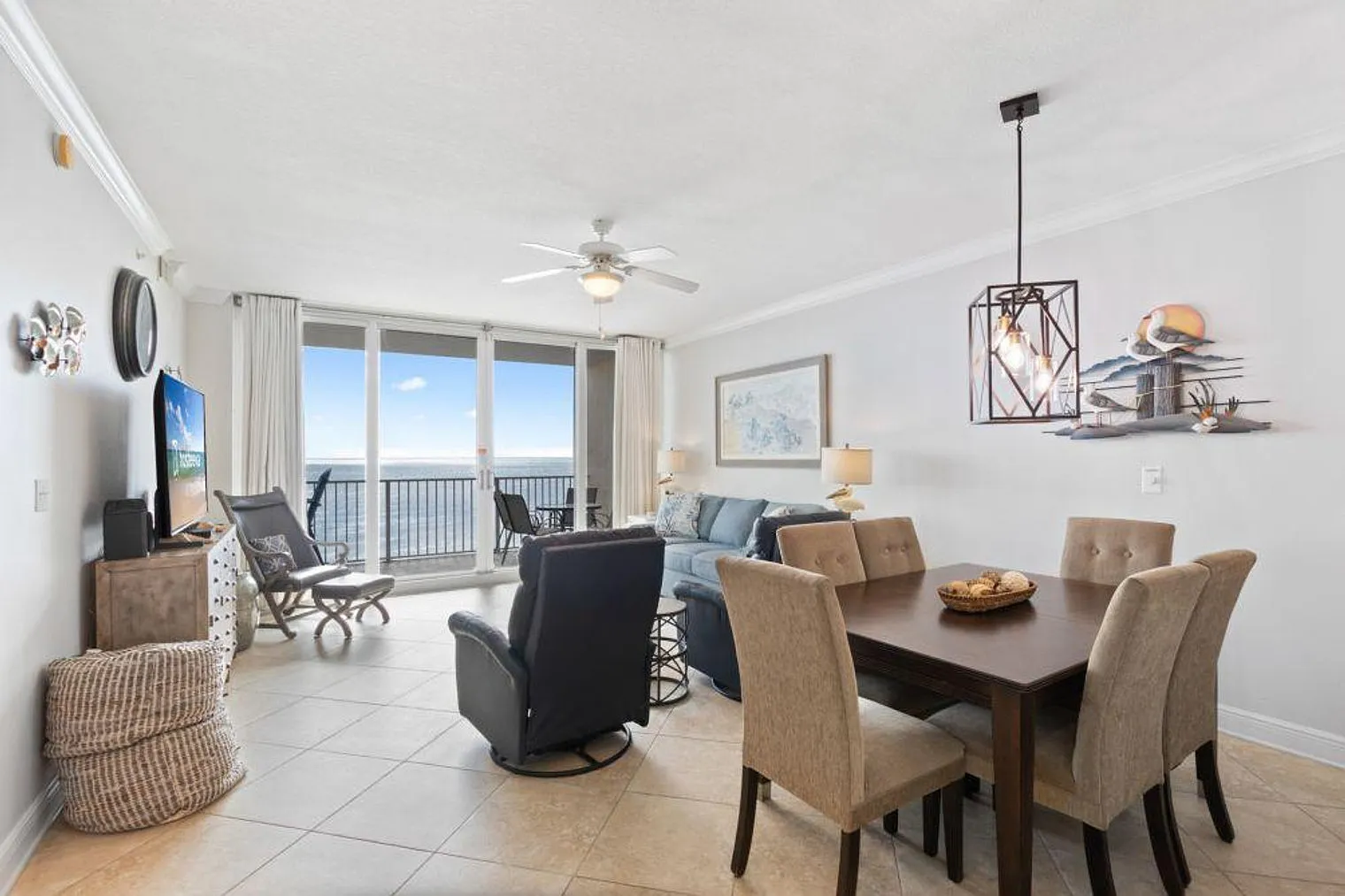 3 bed, 3.0 bath, 1399 sqft, $5,241 — Photo 1