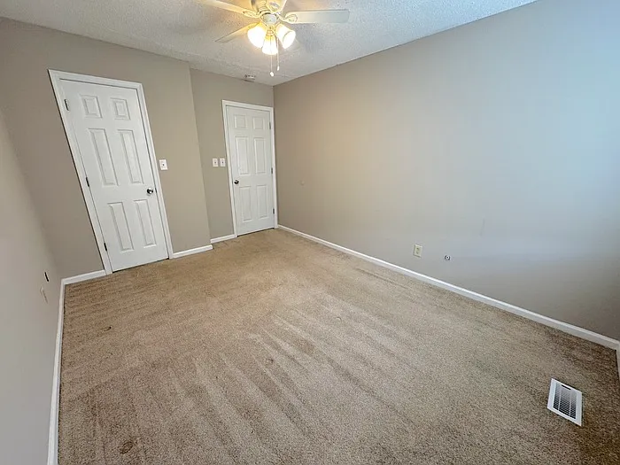 5404 Grand Lake Cres — Photo 29