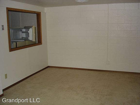 2nd image of 473 W Grand Ave APT 5