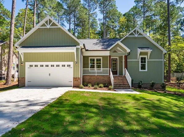 2975 Carolina Way, Sanford, NC 27332