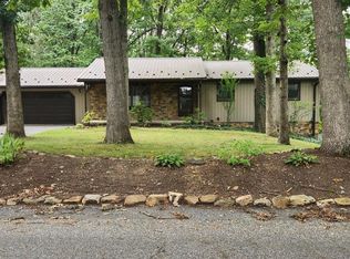 525 Forest Rd, Chambersburg, PA 17202