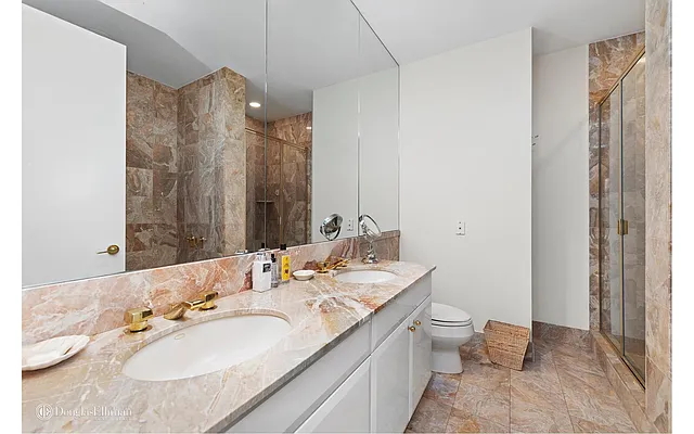 Rented by Douglas Elliman | media 24