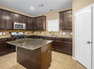 4033 Palmetto Ct, Dickinson, TX 77539