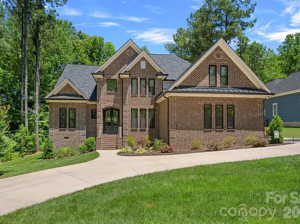 156 Crooked Branch Way, Troutman, NC 28166