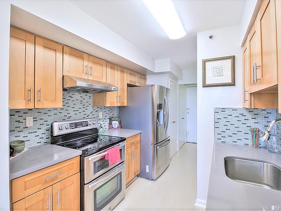 4th image of 3850 Fairfax Way