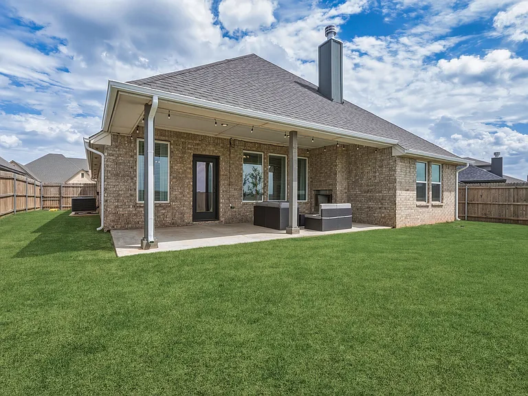 18433 Austin Pl — Photo 43