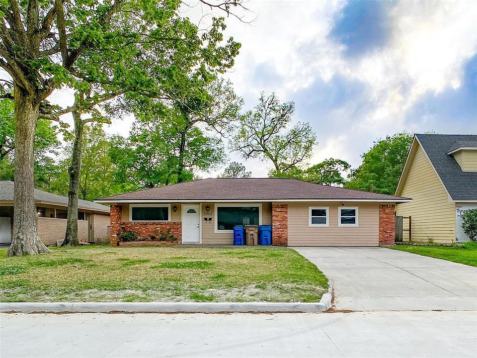 1st image of 2802 Oak Dr