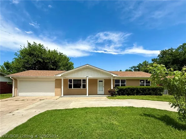 4211 Teakwood Dr, Fort Smith, AR 72904