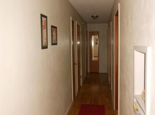 901 N 19th St, Elwood, IN 46036