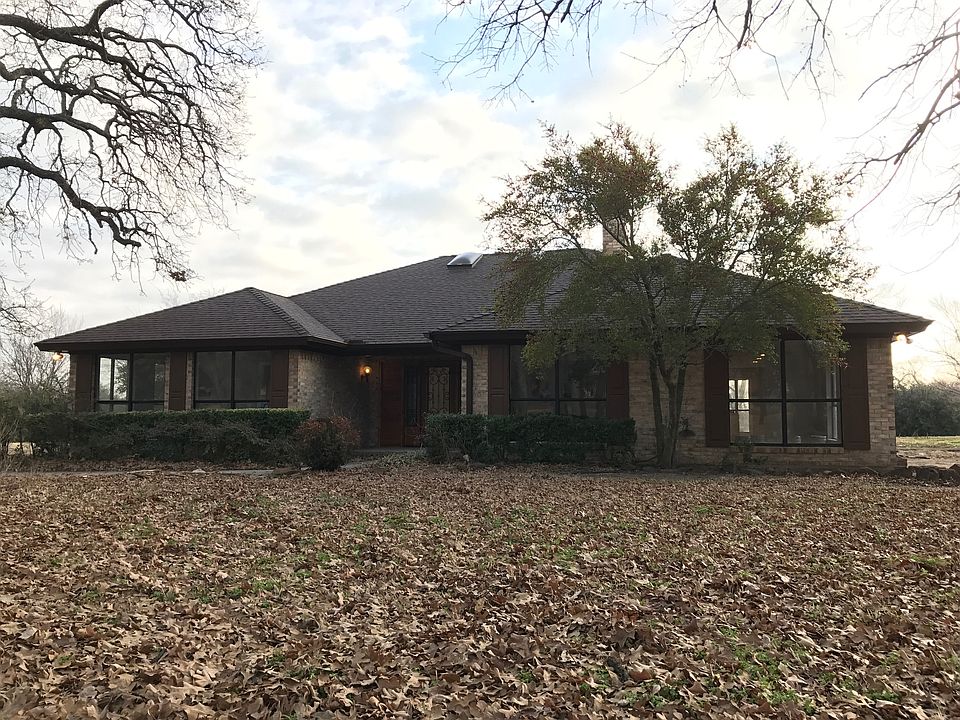 1st image of 920 Skyline Dr