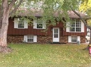 310 15th Ave N, Onalaska, WI 54650