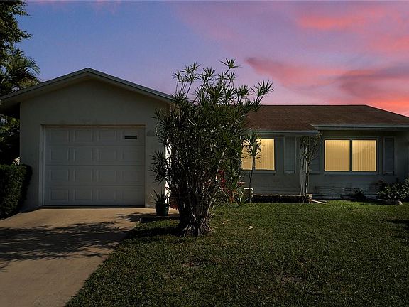 3rd image of 5306 NW 49th Avenue