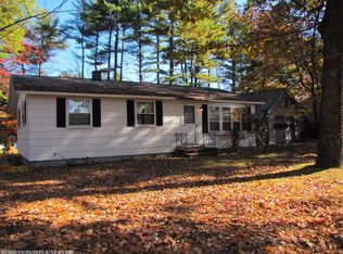 13 Oak Ln, Windham, ME 04062