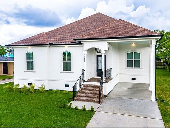 2nd image of 5511 Congress Dr