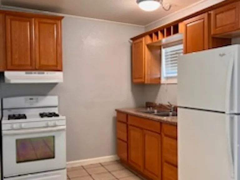 20514 State St — Photo 5