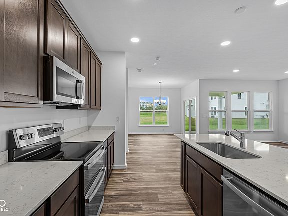 5th image of 10601 Maidenhair Dr