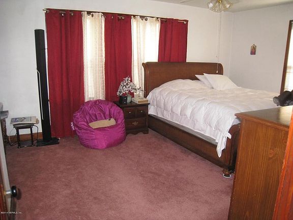 5th image of 504 W 46th St