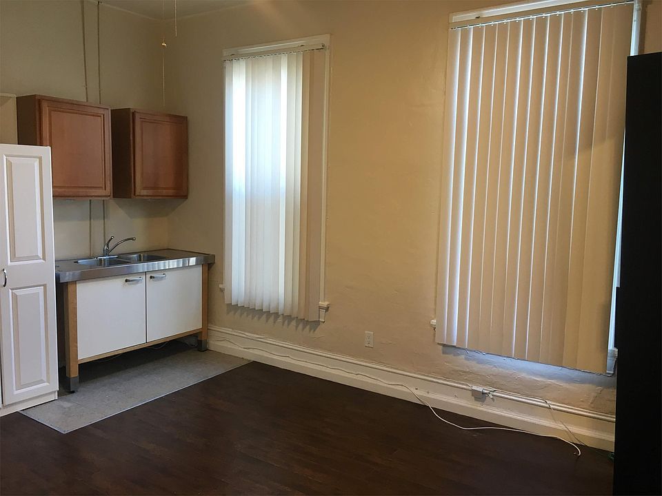 1st image of 742 Market St #9