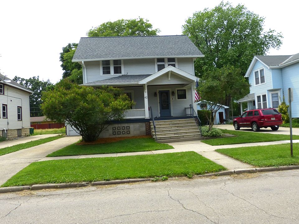 1st image of 42 Algoma St