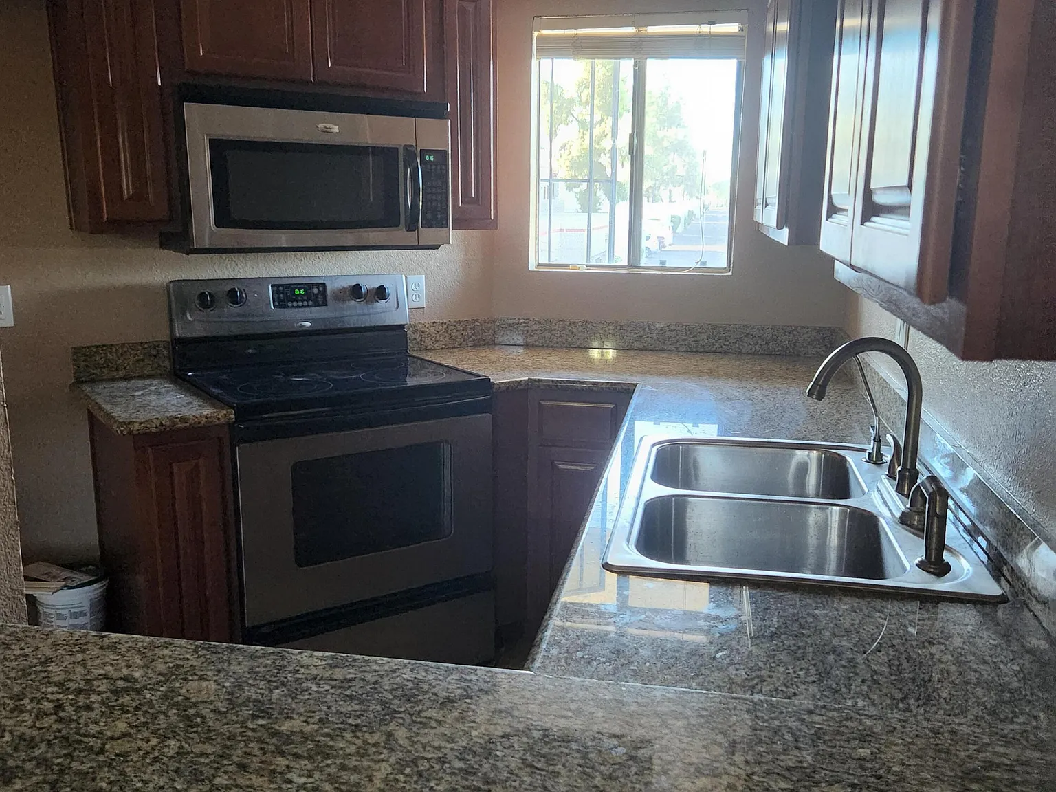 2 bed, 2.0 bath, 855 sqft, $1,450 — Photo 4