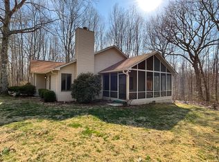 102 Hillendale Dr, Fairfield Glade, TN 38558