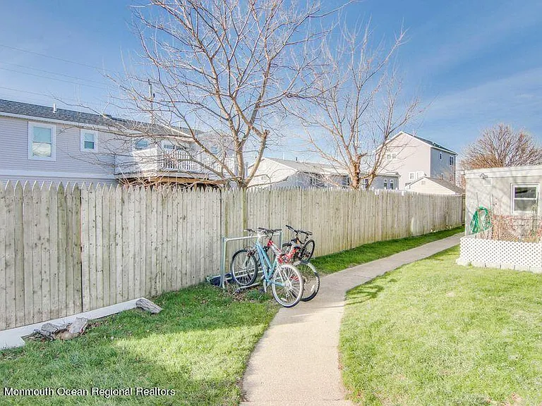 1488 Ocean Ave #16 — Photo 9