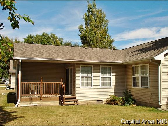 2nd image of 1042 Mayberry Ln