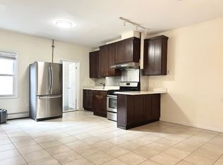 937 Manhattan Ave #2R, Brooklyn, NY 11222