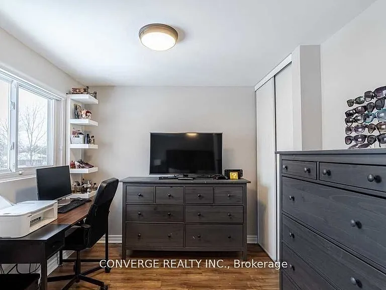 39 Greenwood Cres — Photo 14