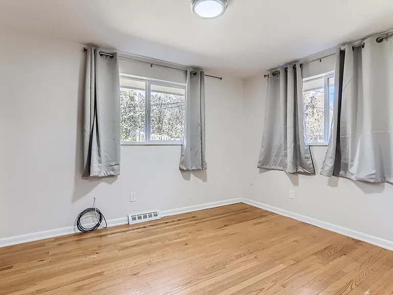 8507 W 62nd Pl — Photo 10