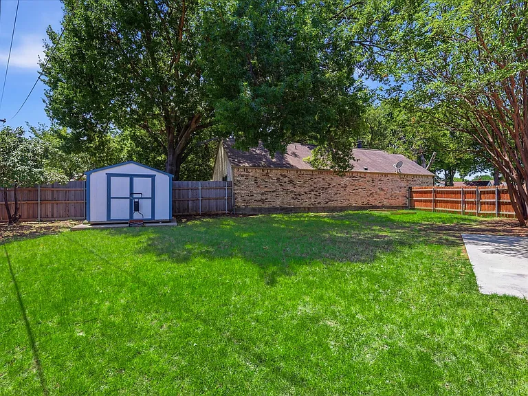 102 Pinyon Ln — Photo 16