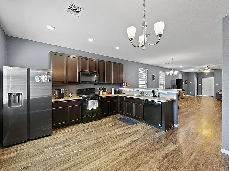 13206 Clifton Hill Ln — Photo 11