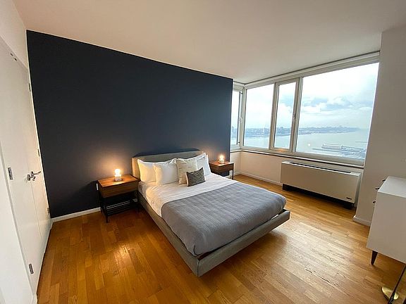 3rd image of 635 W 42nd St APT 35B