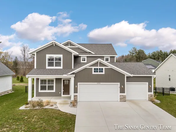 14731 Arcadia Woods Dr, Spring Lake, MI 49456