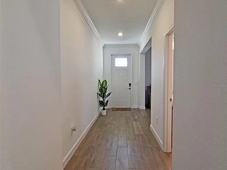 17304 Banded Gold Ln — Photo 9