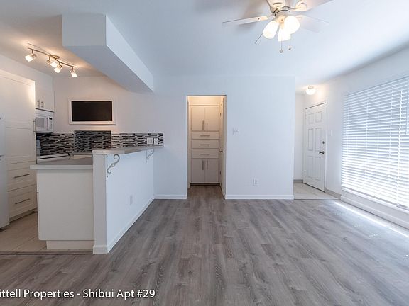 4th image of 714 Woodrow St APT 29