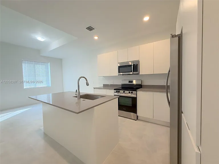 34535 SW 189th Ct #34535 — Photo 3