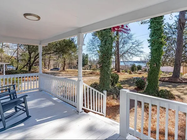 425 Yachting Rd, Lexington, SC 29072
