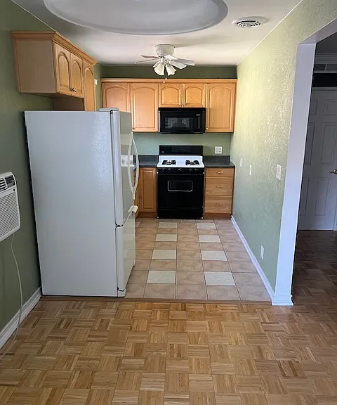1760 El Cerrito Pl #21 — Photo 16