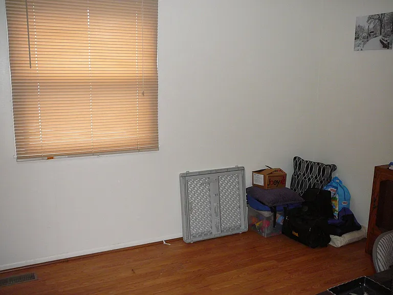 208 Broadmoor Dr — Photo 6