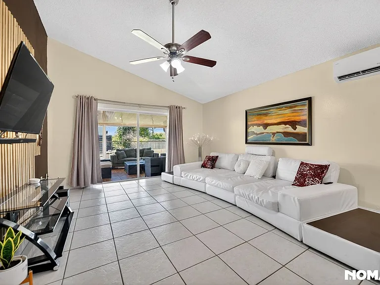 293 Chicago Woods Cir — Photo 14