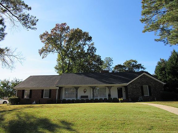 2nd image of 3516 Bellerive Cir