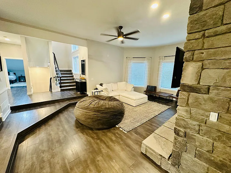 2607 Phoenix Hill Dr — Photo 12