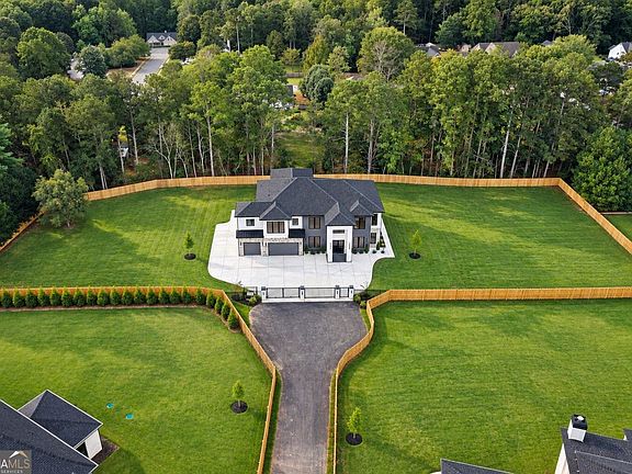 2nd image of 2724 Talley Ln